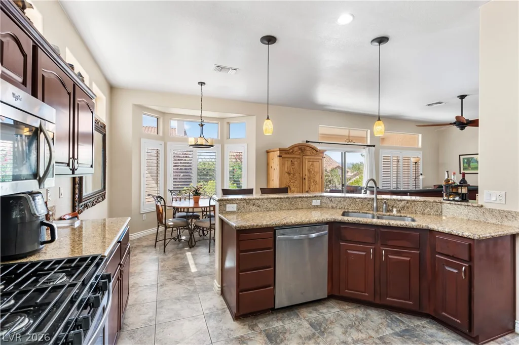 9920 Netherton, Las Vegas, NV 89134