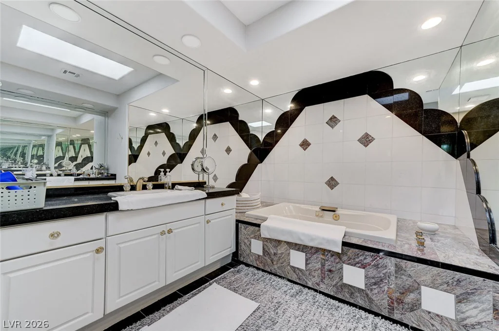 8340 Carmel Ridge, Las Vegas, NV 89113