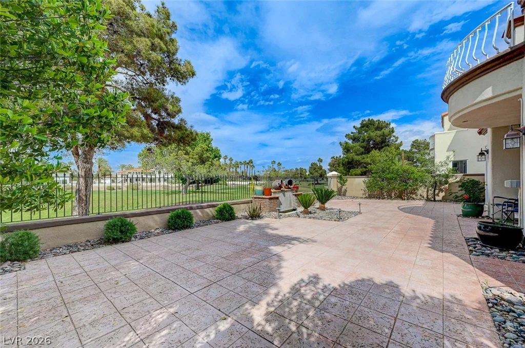 8340 Carmel Ridge, Las Vegas, NV 89113