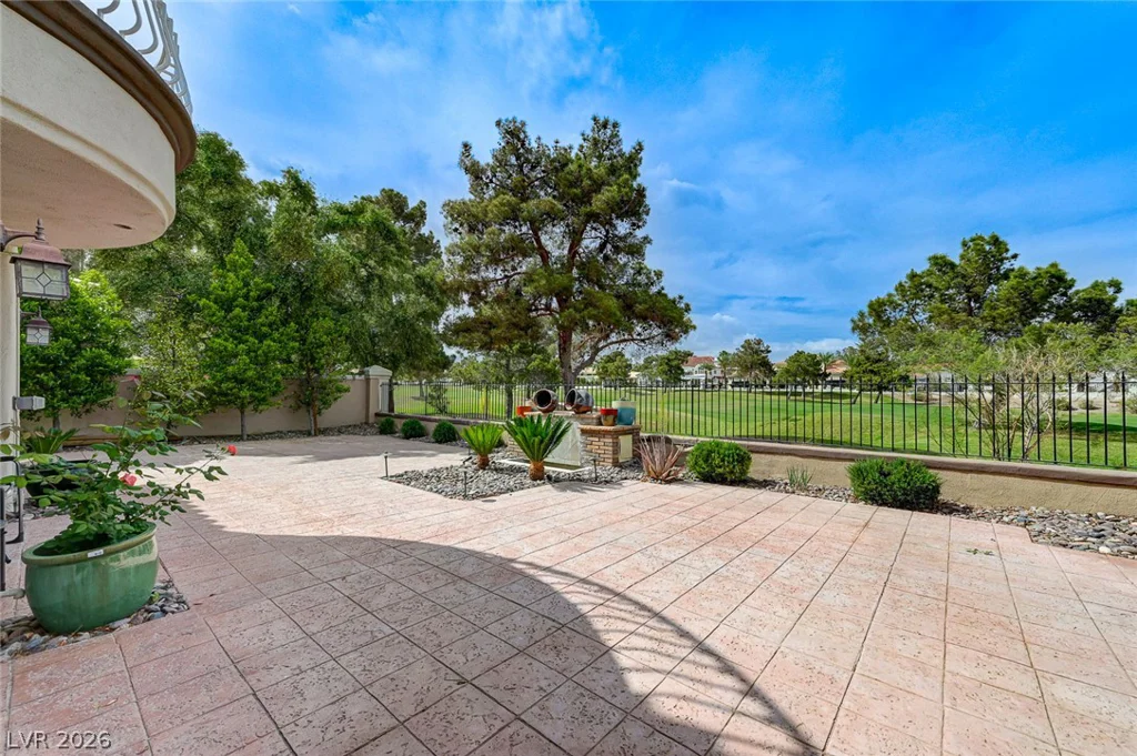 8340 Carmel Ridge, Las Vegas, NV 89113