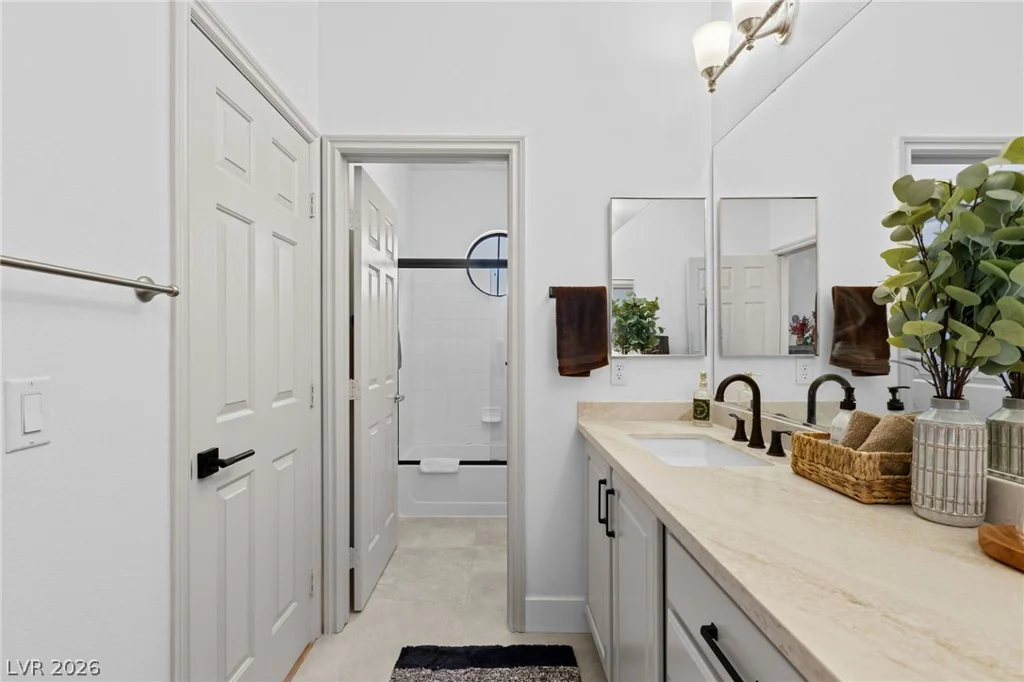 3748 White Lion, North Las Vegas, NV 89084