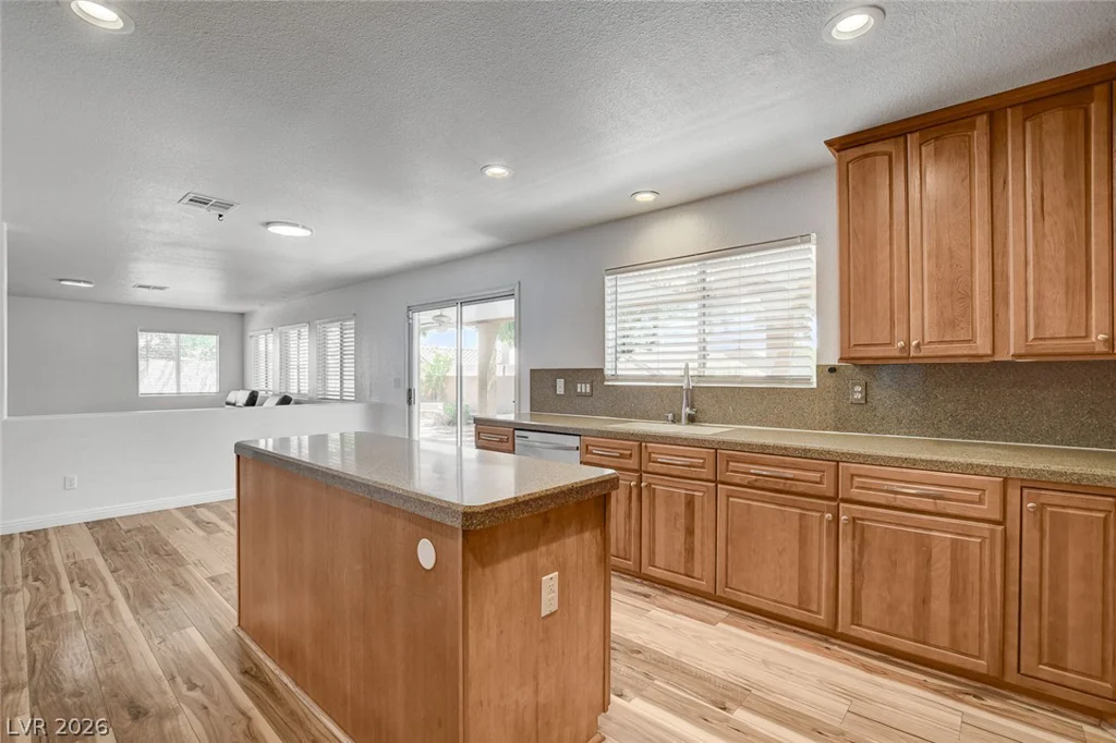 160 Kennet, Las Vegas, NV 89144