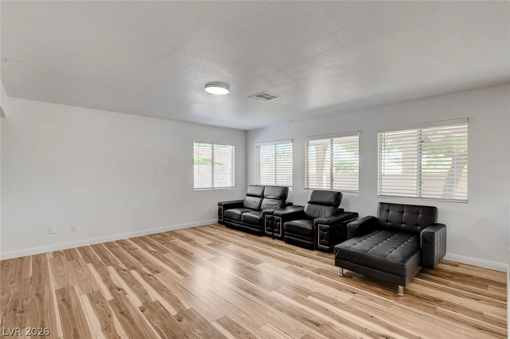 160 Kennet, Las Vegas, NV 89144