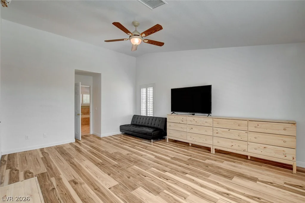 160 Kennet, Las Vegas, NV 89144