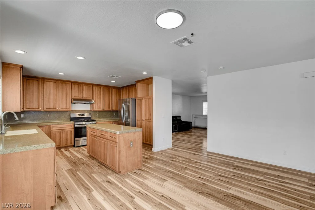 160 Kennet, Las Vegas, NV 89144