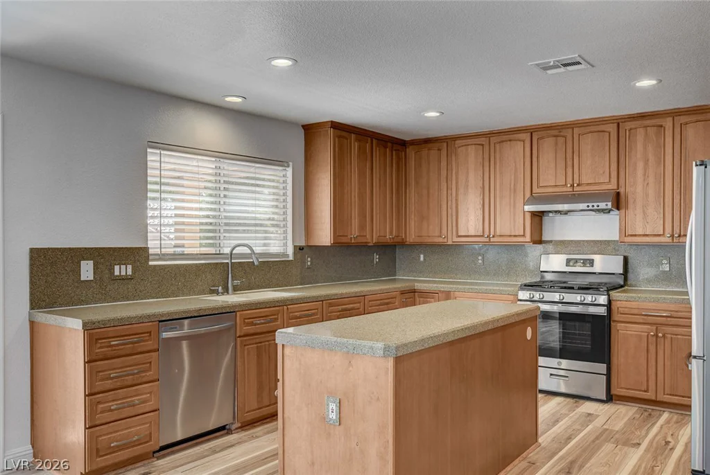 160 Kennet, Las Vegas, NV 89144