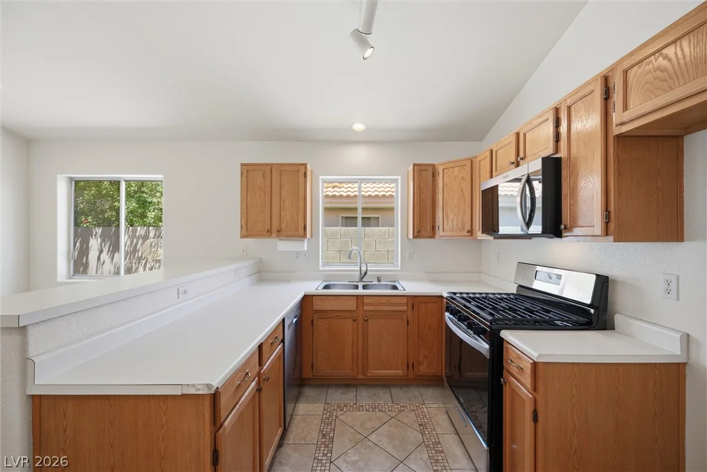 1221 Rainbow Meadows, Las Vegas, NV 89128