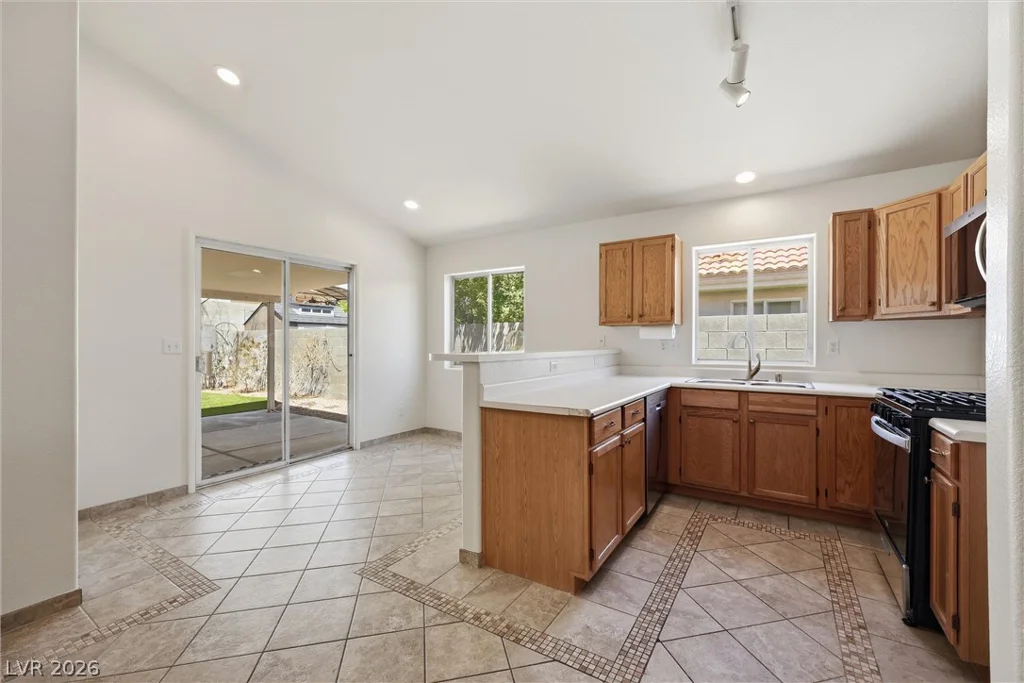 1221 Rainbow Meadows, Las Vegas, NV 89128
