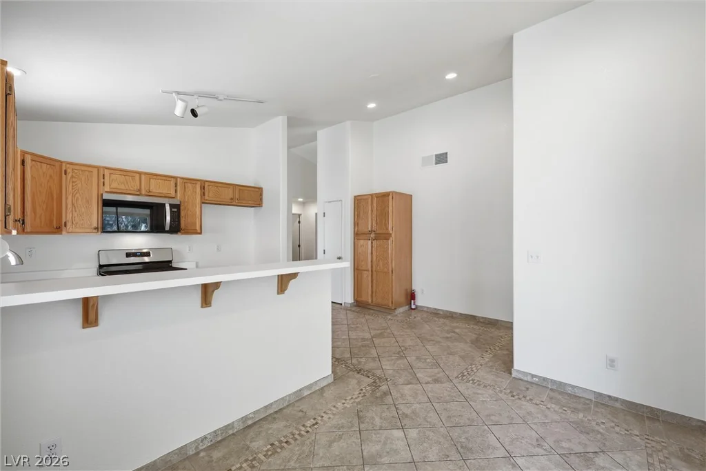 1221 Rainbow Meadows, Las Vegas, NV 89128