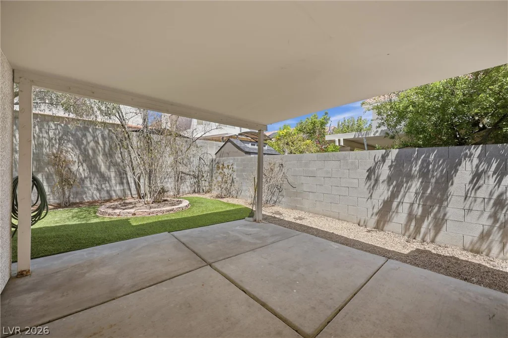 1221 Rainbow Meadows, Las Vegas, NV 89128