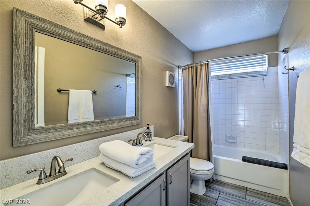861 Centaur, Las Vegas, NV 89123