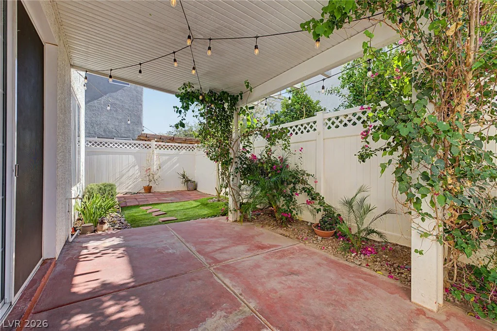 6271 Carson Hills, Las Vegas, NV 89139