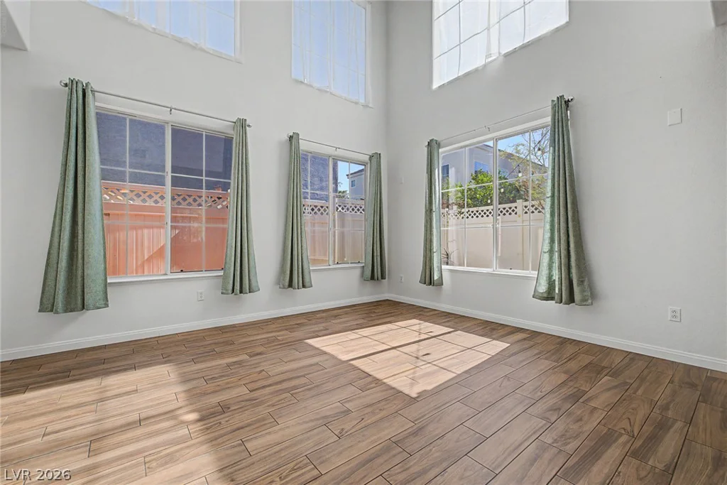 6271 Carson Hills, Las Vegas, NV 89139
