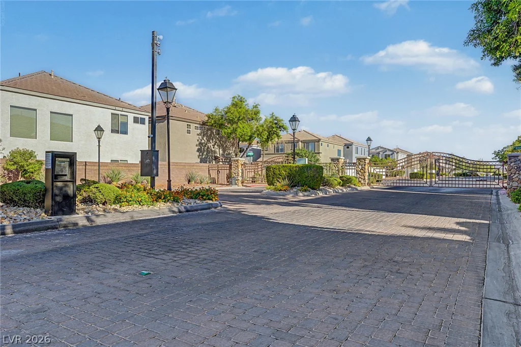 6271 Carson Hills, Las Vegas, NV 89139