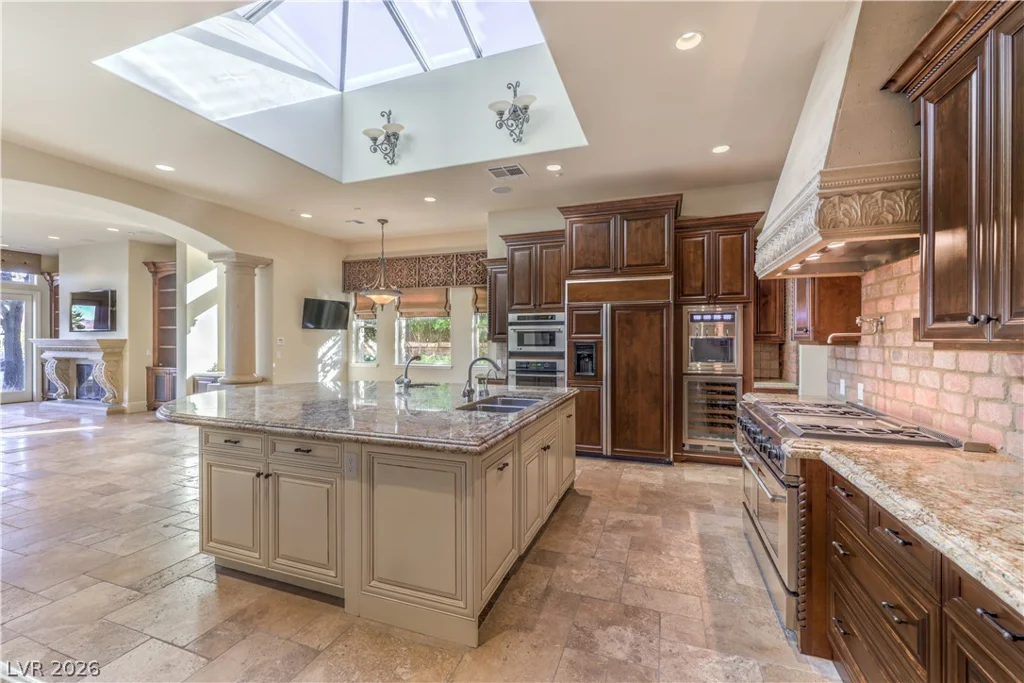 16 Anthem Pointe, Henderson, NV 89052