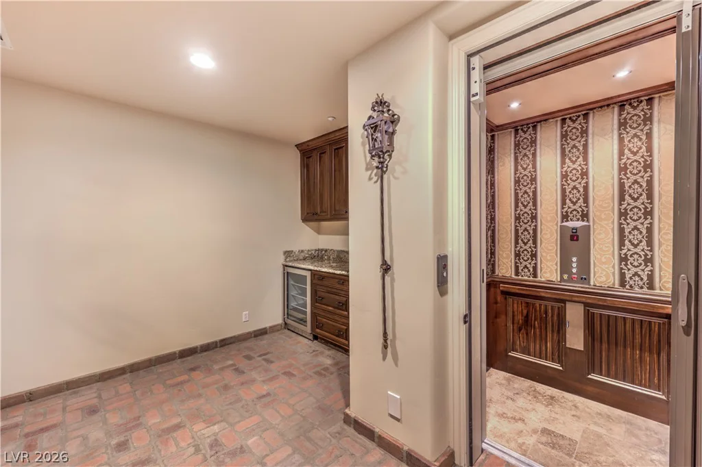16 Anthem Pointe, Henderson, NV 89052