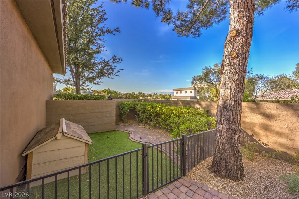 16 Anthem Pointe, Henderson, NV 89052