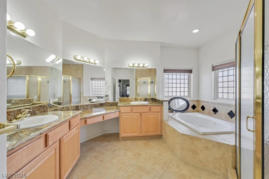 6120 Farm Rd, Las Vegas, NV 89131