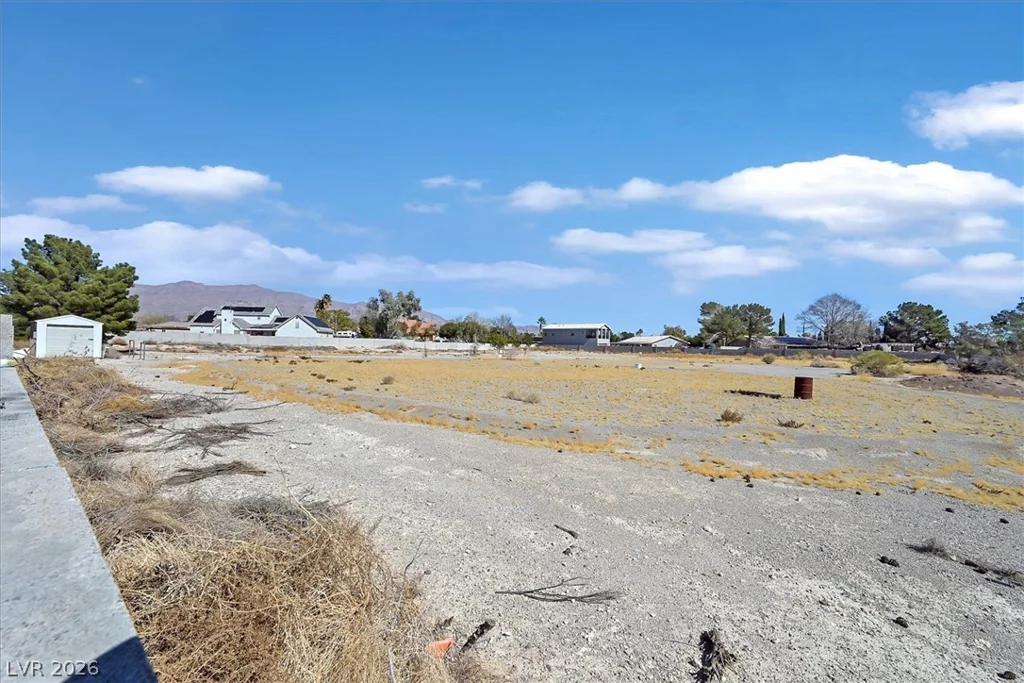 6120 Farm Rd, Las Vegas, NV 89131