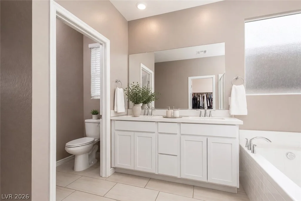 9734 Pacific Pine, Las Vegas, NV 89143