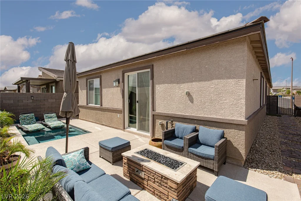 9734 Pacific Pine, Las Vegas, NV 89143