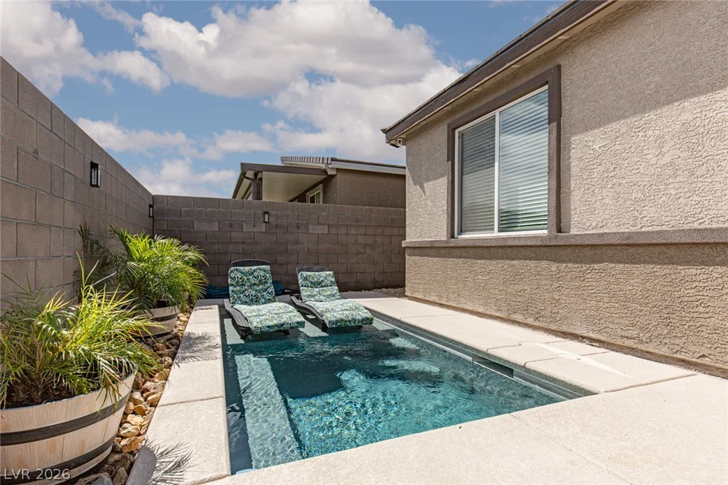 9734 Pacific Pine, Las Vegas, NV 89143