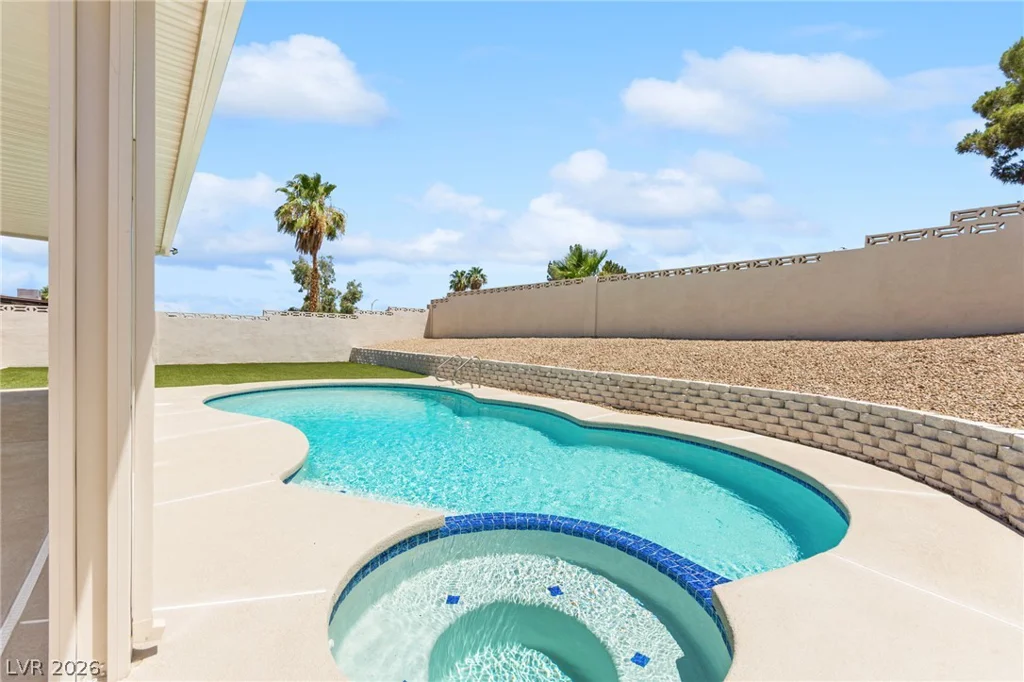 5133 Laurelwood, Las Vegas, NV 89122