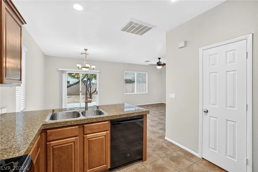 9132 BLUE RAVEN, Las Vegas, NV 89143