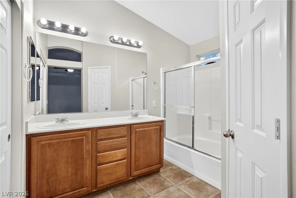 9132 BLUE RAVEN, Las Vegas, NV 89143