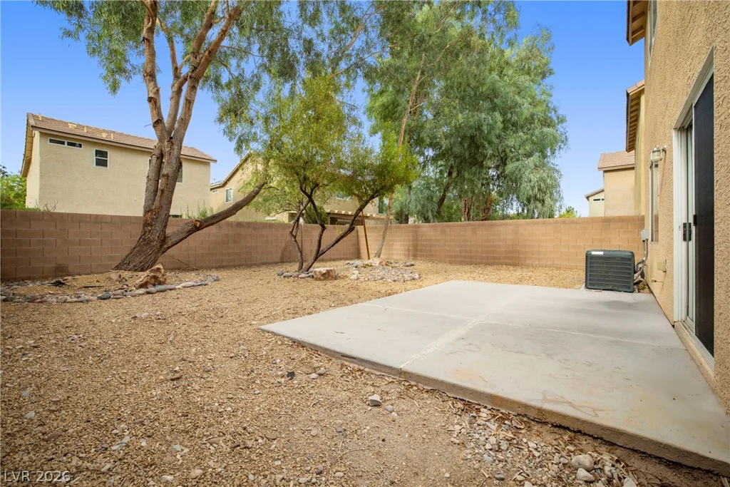 9132 BLUE RAVEN, Las Vegas, NV 89143