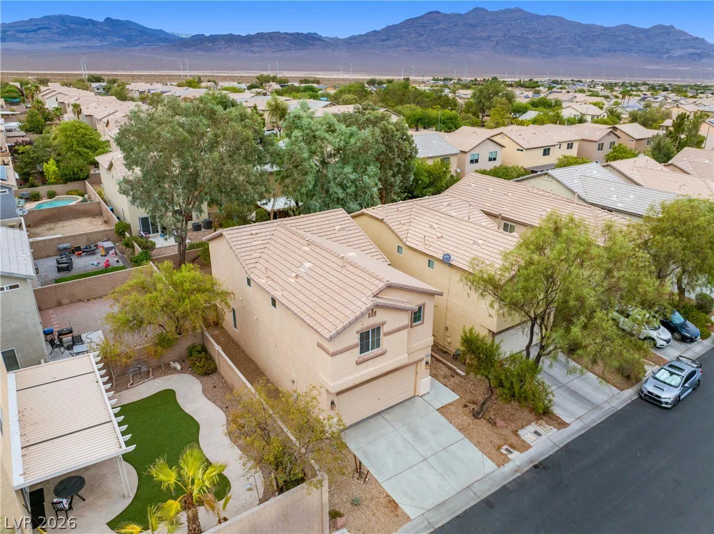 9132 BLUE RAVEN, Las Vegas, NV 89143