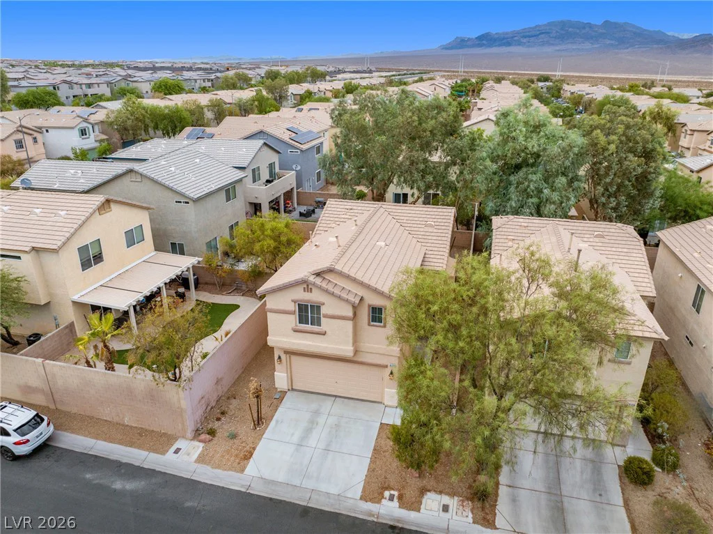 9132 BLUE RAVEN, Las Vegas, NV 89143