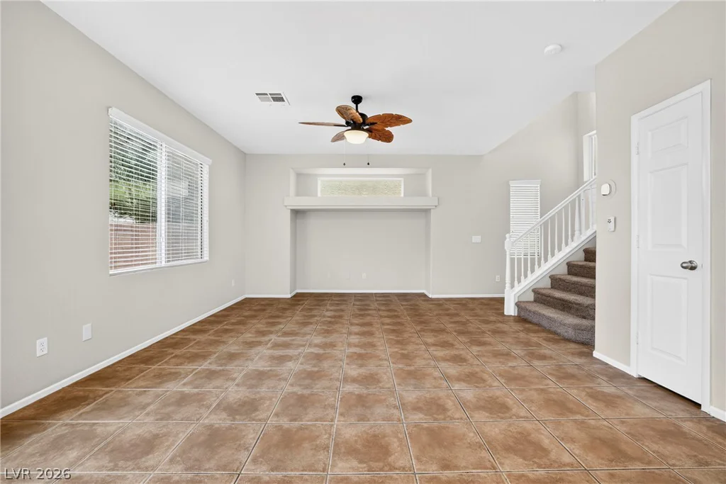 9132 BLUE RAVEN, Las Vegas, NV 89143