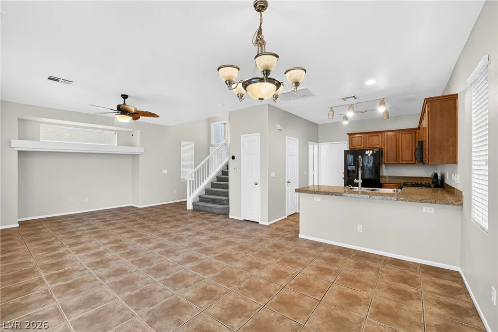 9132 BLUE RAVEN, Las Vegas, NV 89143