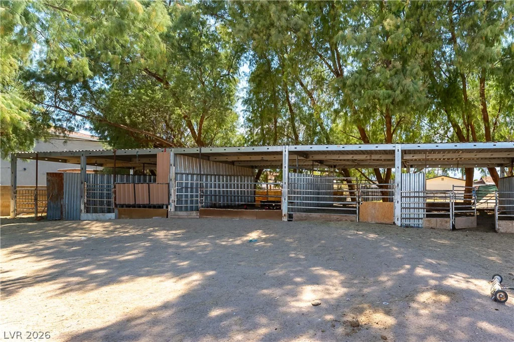 2419 Gateway, Las Vegas, NV 89115