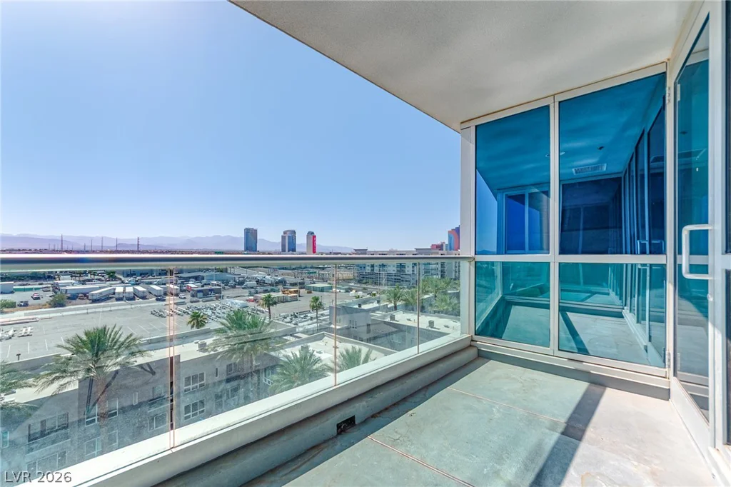 4575 Dean Martin, Las Vegas, NV 89103