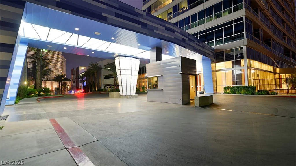4575 Dean Martin, Las Vegas, NV 89103