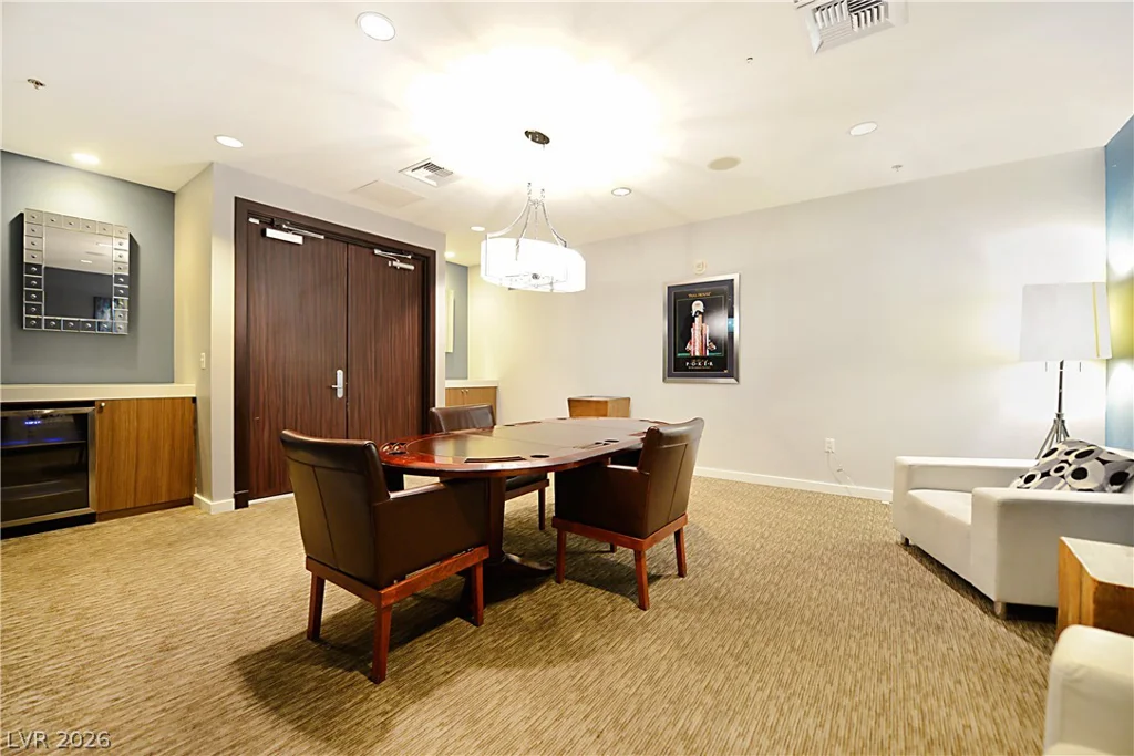4575 Dean Martin, Las Vegas, NV 89103