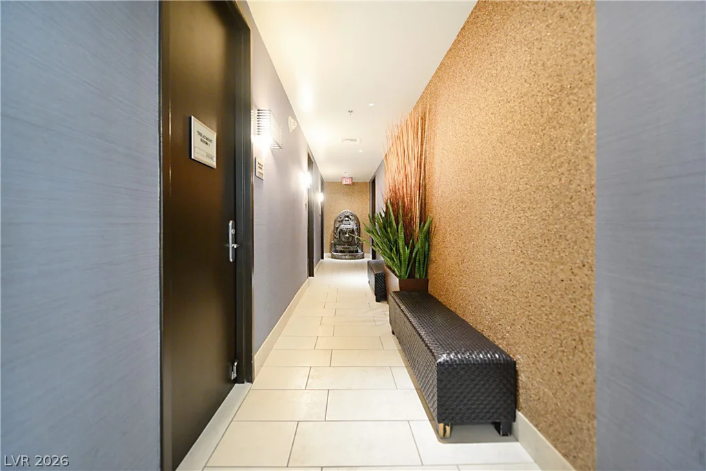 4575 Dean Martin, Las Vegas, NV 89103