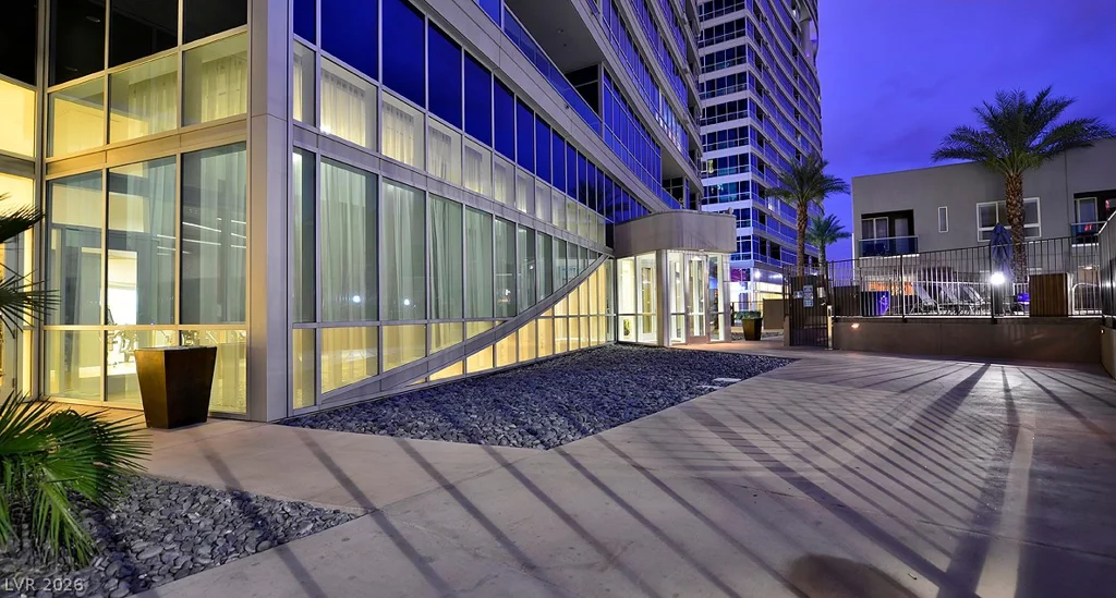 4575 Dean Martin, Las Vegas, NV 89103