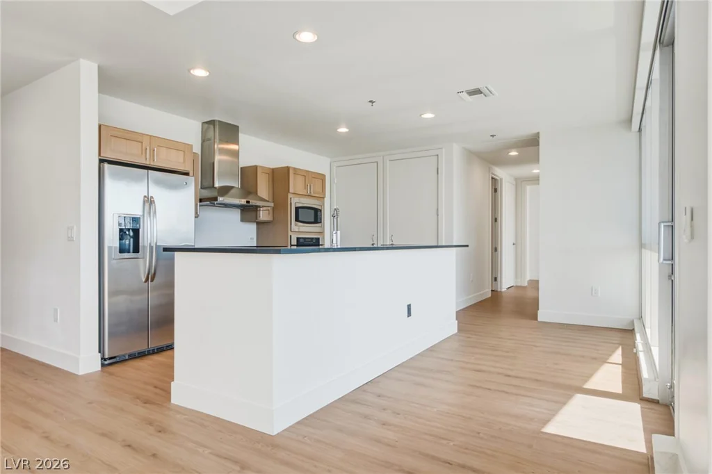 4575 Dean Martin, Las Vegas, NV 89103