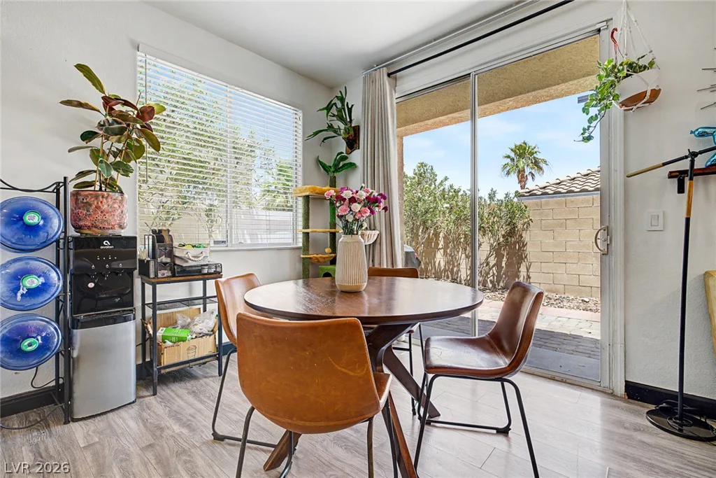 7252 Forest Village, Las Vegas, NV 89113