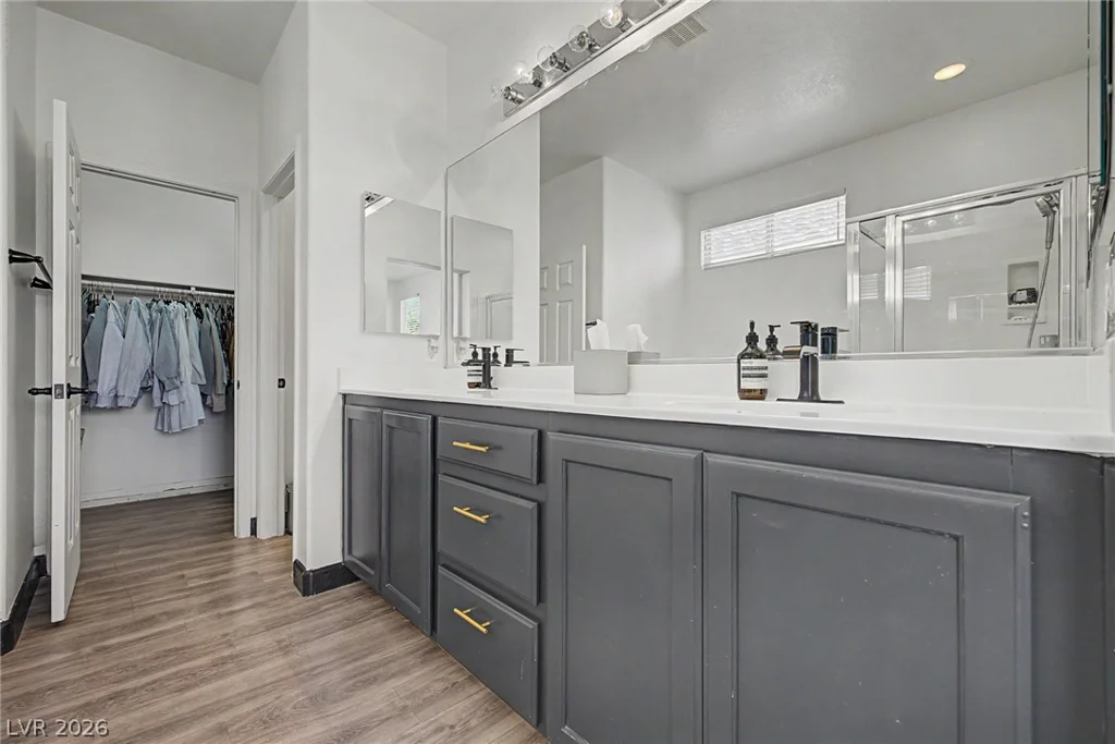 7252 Forest Village, Las Vegas, NV 89113