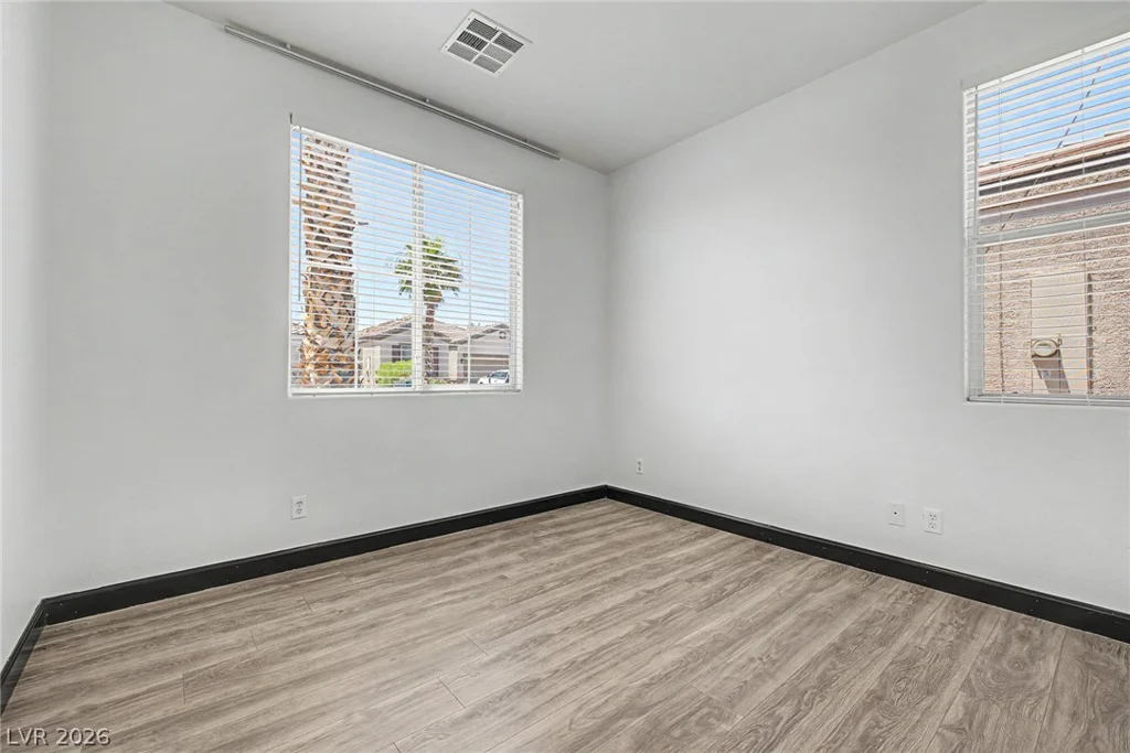 7252 Forest Village, Las Vegas, NV 89113