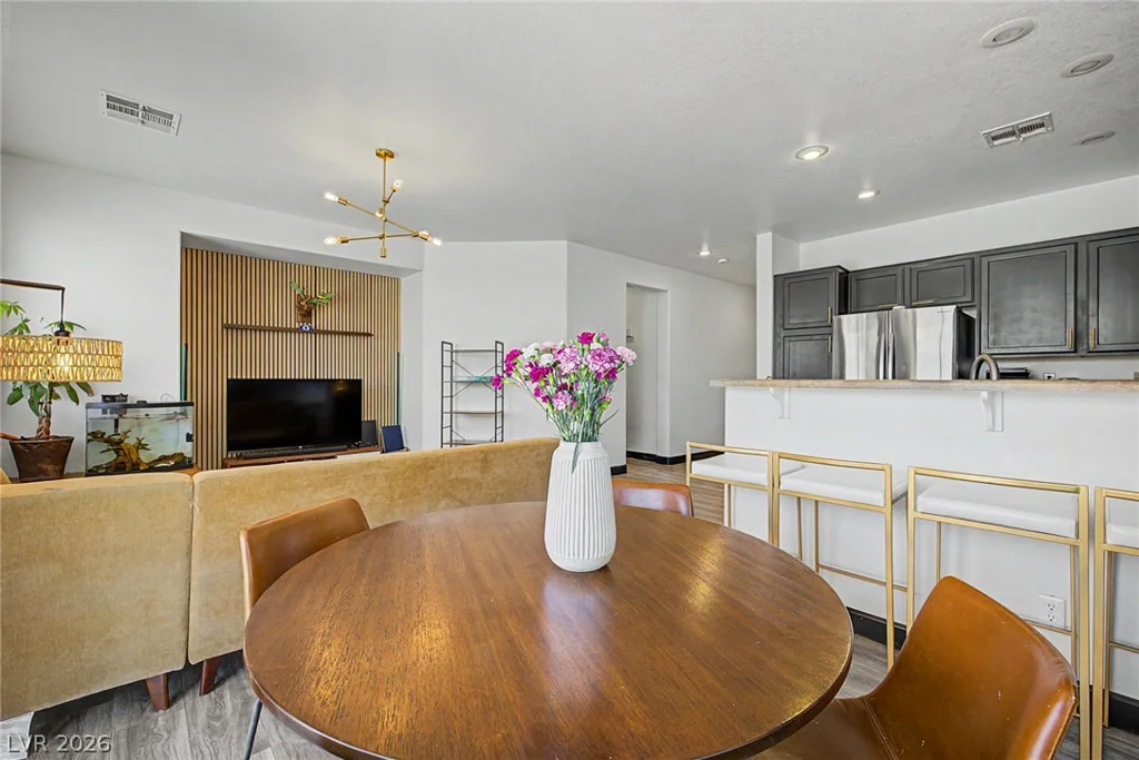 7252 Forest Village, Las Vegas, NV 89113
