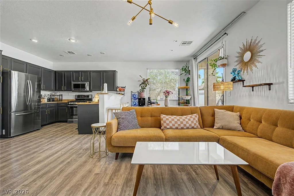 7252 Forest Village, Las Vegas, NV 89113