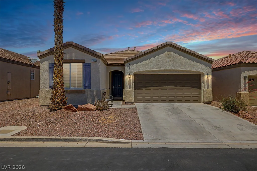 7252 Forest Village, Las Vegas, NV 89113