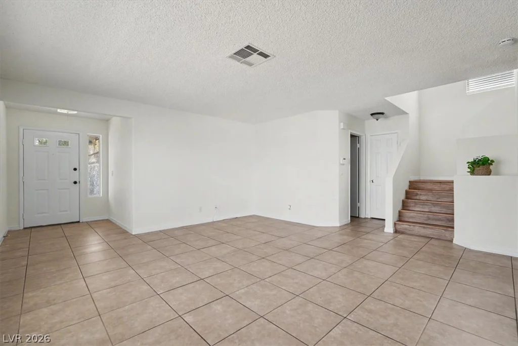 1513 Lucia, Las Vegas, NV 89128