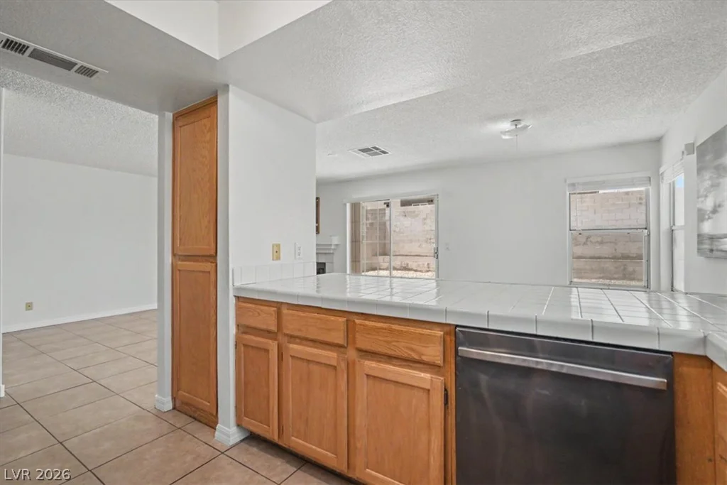 1513 Lucia, Las Vegas, NV 89128