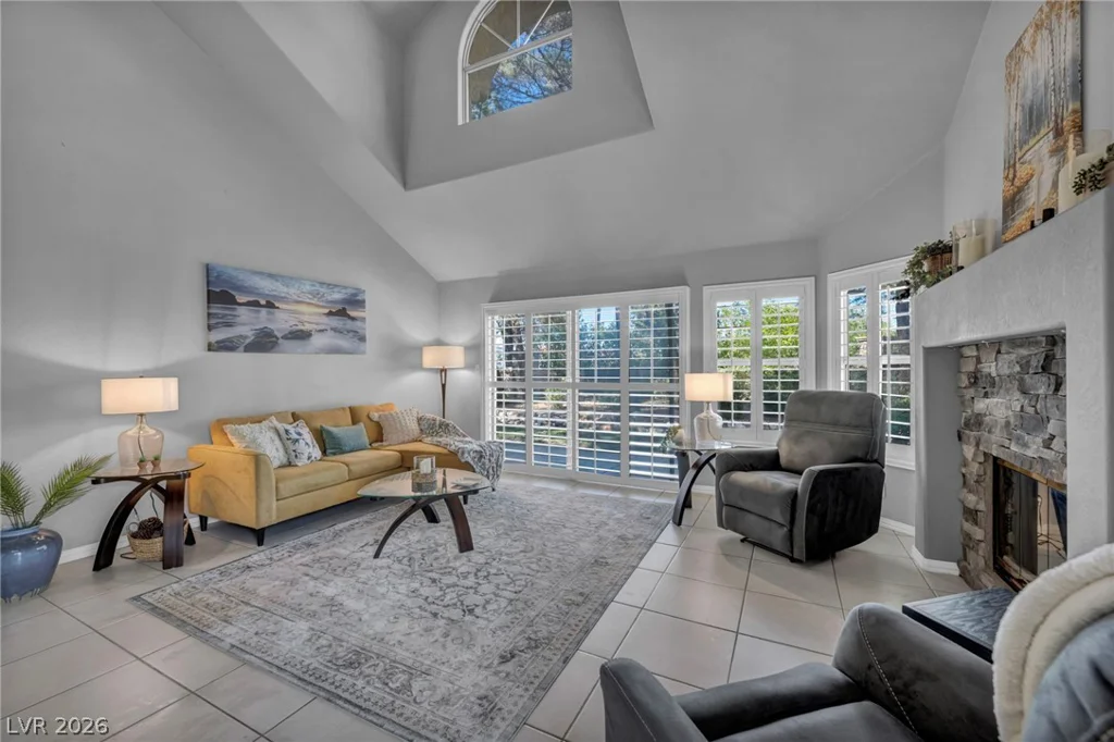 6954 Emerald Springs, Las Vegas, NV 89113